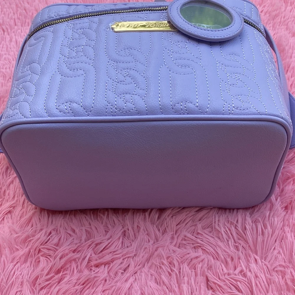 💜 Betsey Johnson Lavender Vanity Train Case